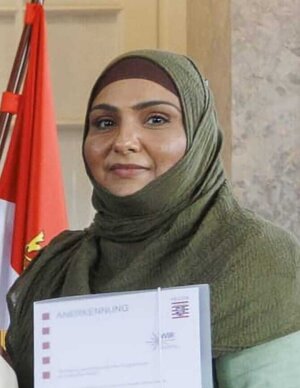 Bild vergr&ouml;&szlig;ern: 90.40_Safia Noor